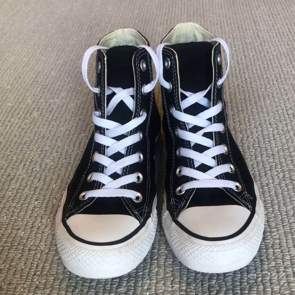 Chuck Taylor Converse black womens size 7
